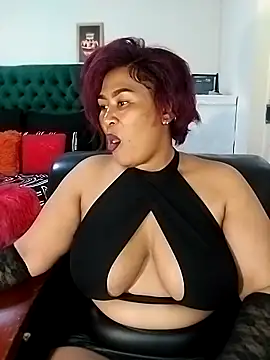 KINKYTEE20 online show from November 2025 06:10:02 PM