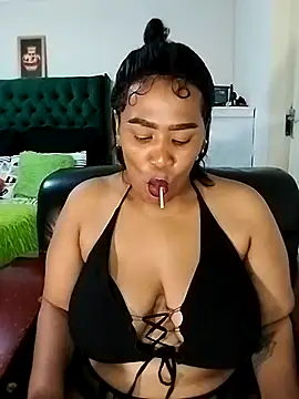 KINKYTEE20 online show from December 2025 07:56:02 PM