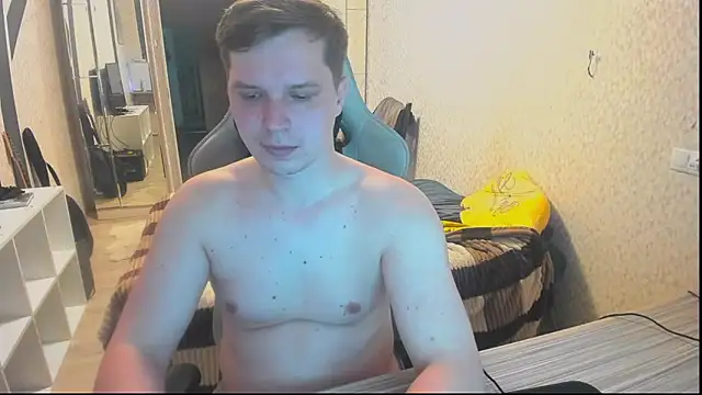 Snapshot of Evan_Boomer chatting on June 2026 03:58:01 PM Evan Boomer online show from June 2026 03:58:01 PM