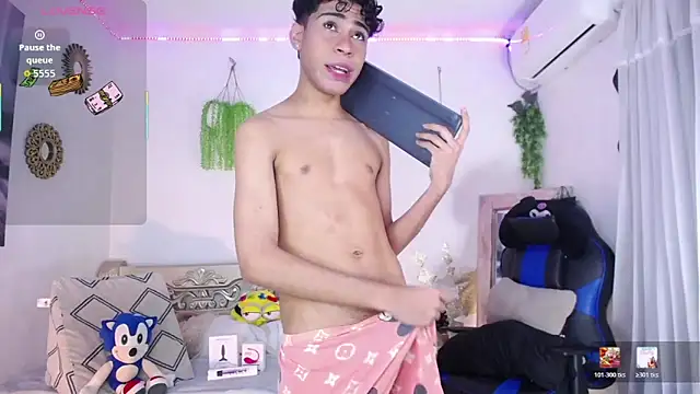 huge armound online show from March 2026 08:13:02 PM