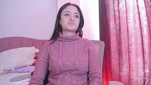  Caroliinee  online show from November 2025 05:02:01 PM