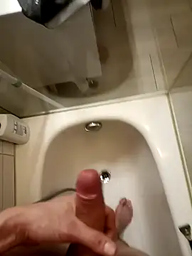 Snapshot of victortt chatting on November 2025 06:06:02 PM victortt online show from November 2025 06:06:02 PM