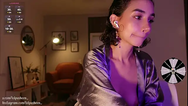 Snapshot of JulietteDee chatting on February 2025 10:15:02 PM JulietteDee online show from February 2025 10:15:02 PM