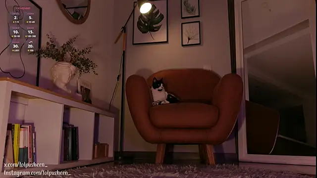 Snapshot of JulietteDee chatting on February 2025 01:27:01 AM JulietteDee online show from February 2025 01:27:01 AM