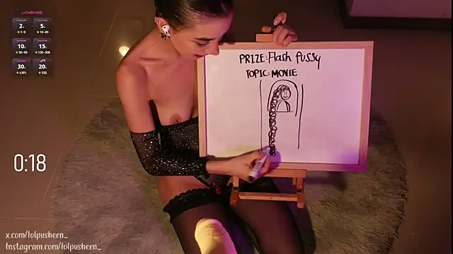 Snapshot of JulietteDee chatting on March 2025 01:50:02 AM JulietteDee online show from March 2025 01:50:02 AM