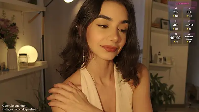 Snapshot of JulietteDee chatting on November 2025 10:21:01 PM JulietteDee online show from November 2025 10:21:01 PM