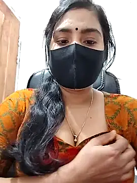 Snapshot of Ritusri_Dotta chatting on February 2025 07:41:01 PM Ritusri Dotta online show from February 2025 07:41:01 PM