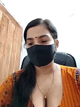 Snapshot of Ritusri_Dotta chatting on February 2025 06:42:01 PM Ritusri Dotta online show from February 2025 06:42:01 PM