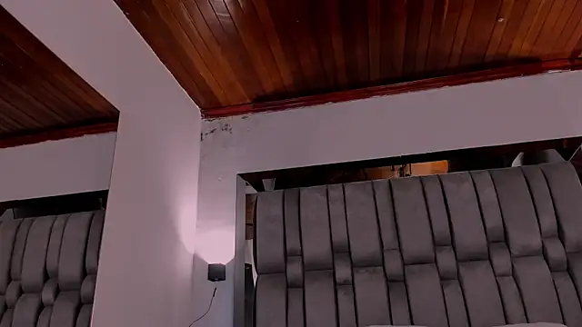 NikkySmiith online show from December 2025 11:37:01 AM