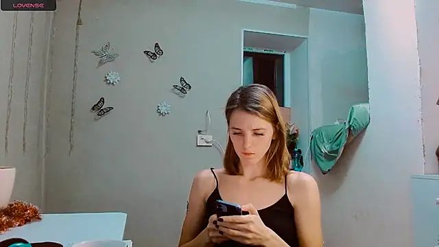 Snapshot of RosaJil chatting on December 2024 04:39:02 PM RosaJil online show from December 2024 04:39:02 PM