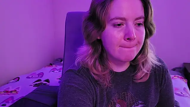 Snapshot of InternetFairy_XO chatting on October 2025 08:53:01 AM InternetFairy XO online show from October 2025 08:53:01 AM