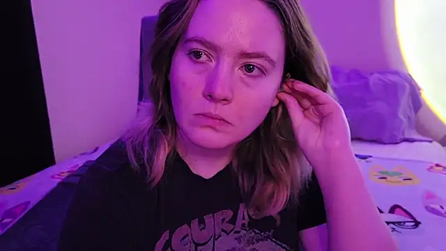 Snapshot of InternetFairy_XO chatting on November 2025 05:28:02 AM InternetFairy XO online show from November 2025 05:28:02 AM