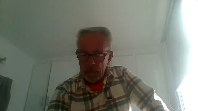 Snapshot of tuggy59 chatting on September 2025 03:03:01 PM tuggy59 online show from September 2025 03:03:01 PM