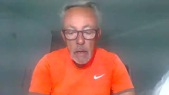 Snapshot of tuggy59 chatting on October 2025 04:43:02 AM tuggy59 online show from October 2025 04:43:02 AM