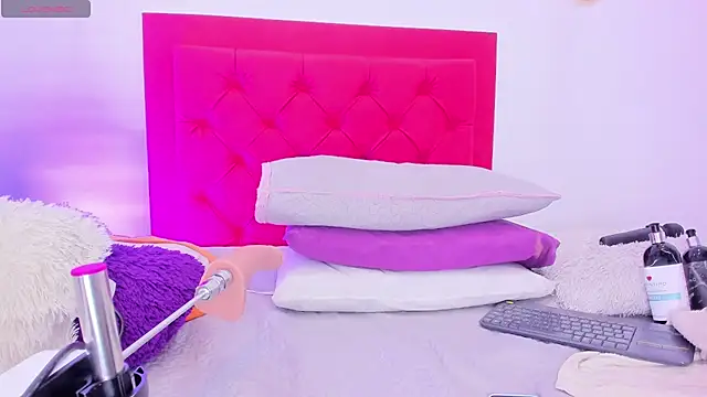 Snapshot of Sofia_Girl_ chatting on January 2025 07:29:01 AM Sofia Girl online show from January 2025 07:29:01 AM