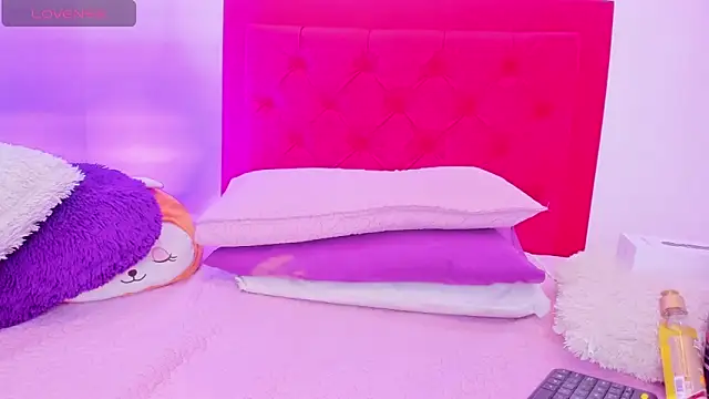 Snapshot of Sofia_Girl_ chatting on February 2025 07:23:02 AM Sofia Girl online show from February 2025 07:23:02 AM