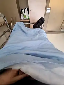 Snapshot of hairydickfr chatting on December 2024 11:47:01 AM hairydickfr online show from December 2024 11:47:01 AM