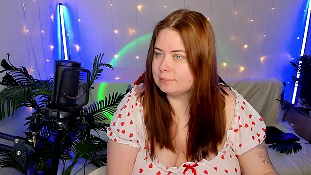 Snapshot of Akemi_BBW chatting on January 2025 11:02:01 AM Akemi BBW online show from January 2025 11:02:01 AM