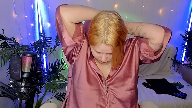 Snapshot of Akemi_BBW chatting on January 2025 05:48:01 PM Akemi BBW online show from January 2025 05:48:01 PM