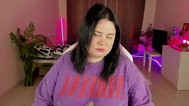 Snapshot of Akemi_BBW chatting on September 2025 05:09:02 AM Akemi BBW online show from September 2025 05:09:02 AM