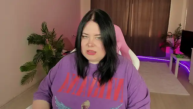 Snapshot of Akemi_BBW chatting on September 2025 12:43:02 PM Akemi BBW online show from September 2025 12:43:02 PM