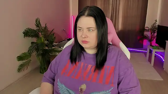 Snapshot of Akemi_BBW chatting on September 2025 09:14:01 AM Akemi BBW online show from September 2025 09:14:01 AM