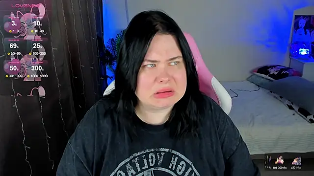 Snapshot of Akemi_BBW chatting on November 2025 05:08:02 AM Akemi BBW online show from November 2025 05:08:02 AM