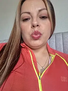 Snapshot of seherlatin chatting on May 2026 07:22:02 PM seherlatin online show from May 2026 07:22:02 PM