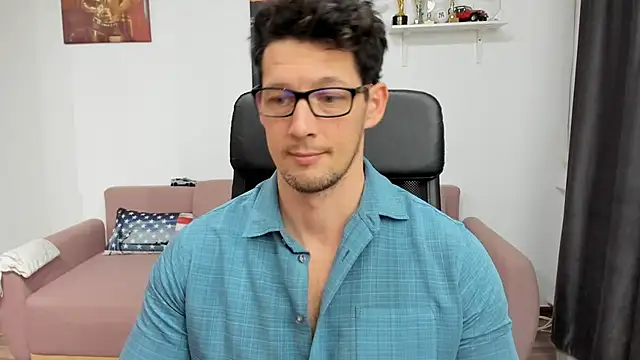 BrutusK08 online show from January 2025 02:33:02 PM