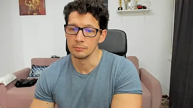 BrutusK08 online show from February 2025 11:20:01 AM