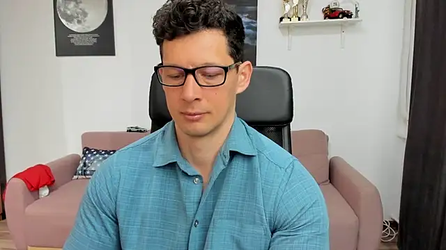 BrutusK08 online show from March 2025 07:05:02 AM