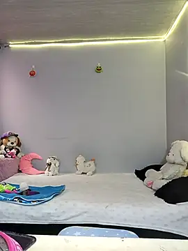 KATYGONZALEZ online show from March 2025 09:05:02 PM