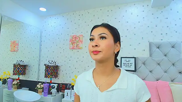 JulietaReyess online show from September 2025 11:43:02 AM