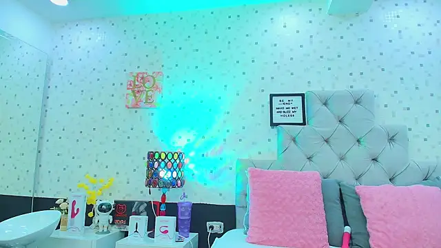 JulietaReyess online show from November 2025 11:51:02 AM