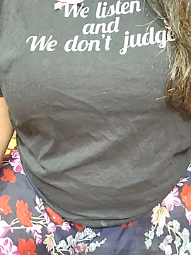 CUTE SOPHIA- online show from October 2025 08:40:02 PM