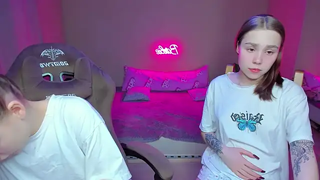 HelloRoxy online show from January 2025 11:02:01 PM