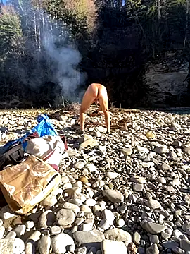 artXhibitor online show from November 2025 02:06:01 PM