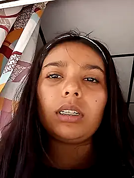 stefanie010 online show from February 2025 06:43:02 PM