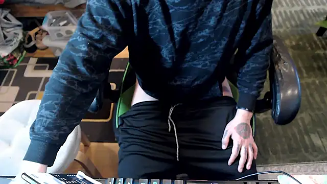 osirispouk online show from January 2026 09:20:01 PM