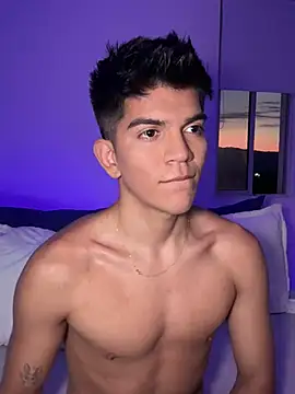 santiago 01 online show from January 2025 11:21:02 PM