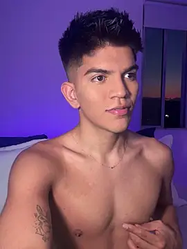 santiago 01 online show from January 2025 11:24:01 PM