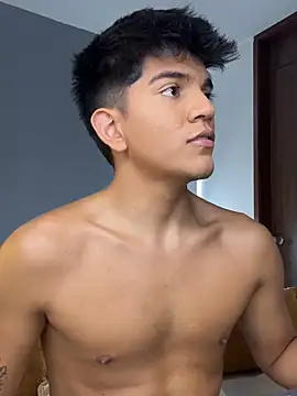 Snapshot of santiago_01 chatting on July 2026 08:11:01 PM santiago 01 online show from July 2026 08:11:01 PM