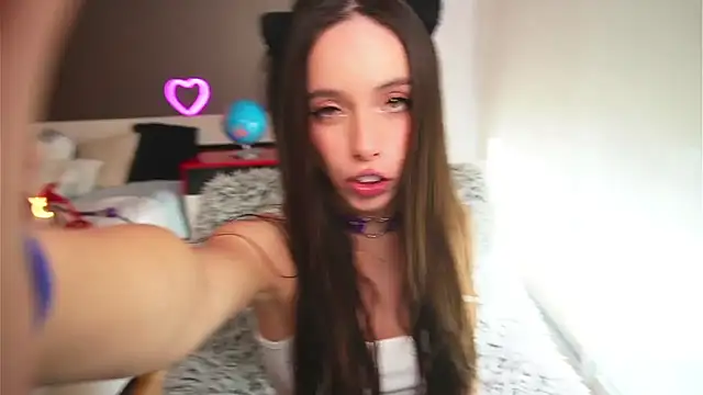 Snapshot of Dayna_Nebula chatting on February 2025 03:08:01 PM Dayna Nebula online show from February 2025 03:08:01 PM