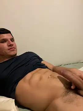 Snapshot of pedrovkr3 chatting on May 2026 11:21:02 PM pedrovkr3 online show from May 2026 11:21:02 PM