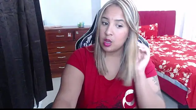 Snapshot of KathyHardcore69 chatting on November 2025 02:21:01 AM KathyHardcore69 online show from November 2025 02:21:01 AM