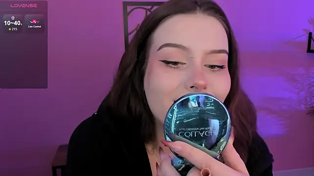 CoralineKeyns online show from February 2025 05:20:02 AM