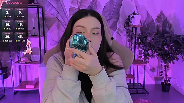 CoralineKeyns online show from September 2025 05:18:02 AM