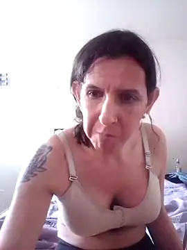 Snapshot of Cameron_puppy chatting on October 2025 07:25:01 PM Cameron puppy online show from October 2025 07:25:01 PM