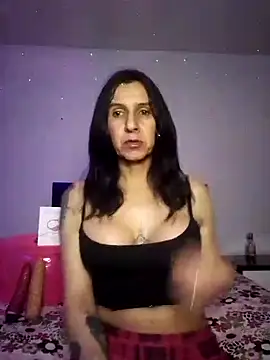 Snapshot of Cameron_puppy chatting on October 2025 06:35:02 AM Cameron puppy online show from October 2025 06:35:02 AM