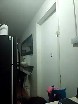 Snapshot of Cameron_puppy chatting on October 2025 04:33:01 PM Cameron puppy online show from October 2025 04:33:01 PM